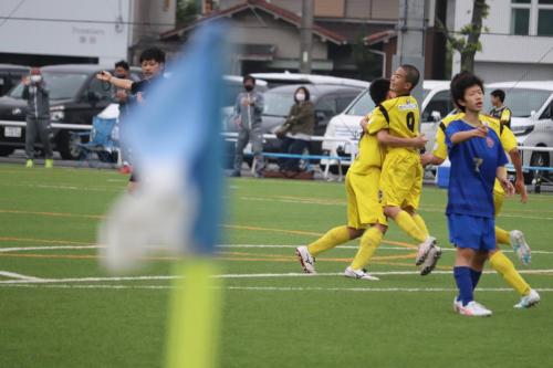 22E261A5-1F09-42EA-A30C-774115592531