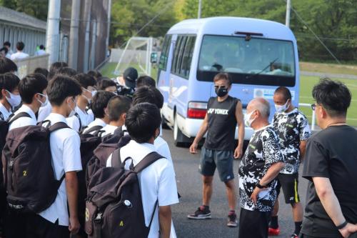 36B64537-28DC-4EE5-A988-D4D6933B44D7