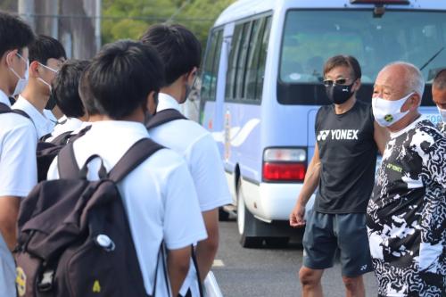 5CE85F7F-8E20-4FD9-9964-DB30446554AA