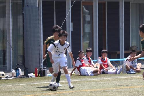 BDB29004-39BC-483C-8D99-AB402F462AE3