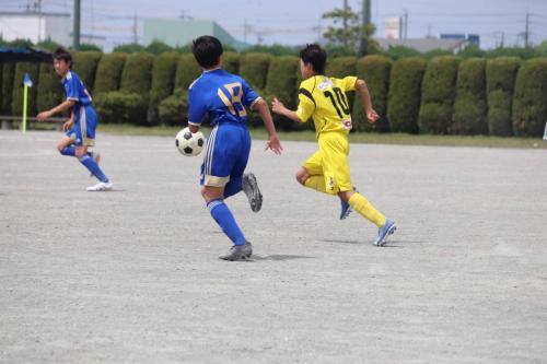 FEA0EBA0-C136-4BD1-8EC1-34D2F91E0D8D